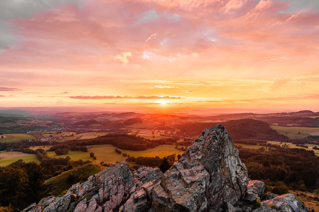 Sonnenuntergang am Pferdskopf in der Rhön